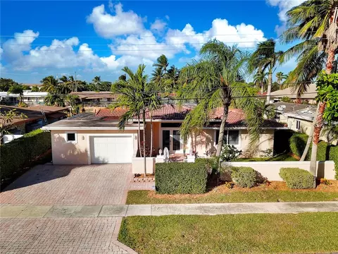 131 SE 9th Ct, Pompano Beach, FL 33060 photo 1