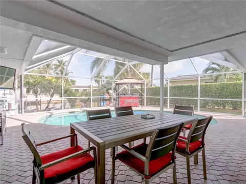 131 SE 9th Ct, Pompano Beach, FL 33060 photo 13