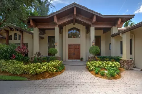 8888 Pinebrook Ct, Parkland, FL 33067 photo 2