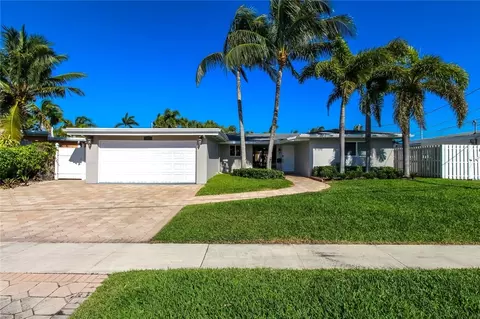1350 SE 3rd Ave, Pompano Beach, FL 33060 photo 2