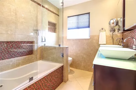 1350 SE 3rd Ave, Pompano Beach, FL 33060 photo 28