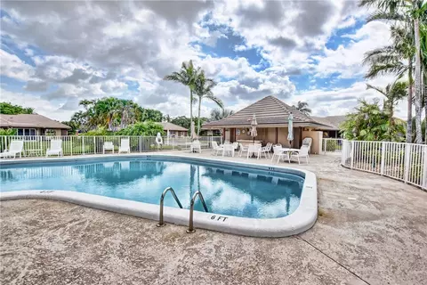 324 Villa Dr, Atlantis, FL 33462 photo 34