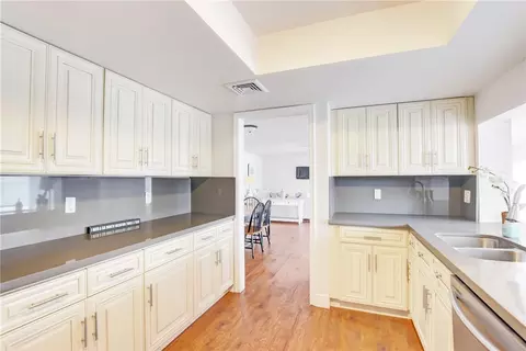 324 Villa Dr, Atlantis, FL 33462 photo 4