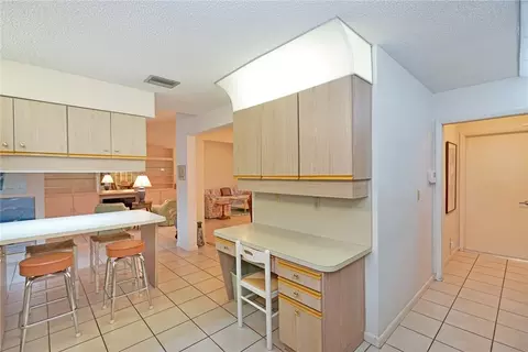 5341 Pine Cir, Coral Springs, FL 33067 photo 10