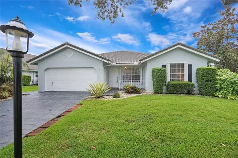 5341 Pine Cir, Coral Springs, FL 33067 photo 23