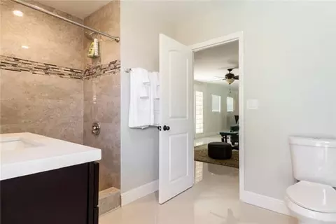2221 NE 49th St, Lighthouse Point, FL 33064 photo 19