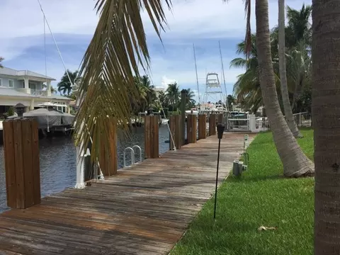 2433 NE 24th St, Lighthouse Point, FL 33064 photo 4