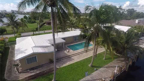2433 NE 24th St, Lighthouse Point, FL 33064 photo 11