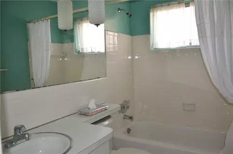 4810 NW 49th Rd, Tamarac, FL 33319 photo 11