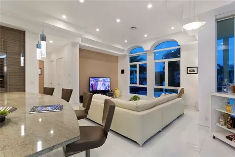 2349 NE 28th St, Lighthouse Point, FL 33064 photo 9