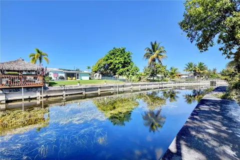1101 E River Dr, Margate, FL 33063 photo 25