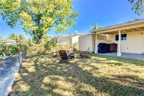 1101 E River Dr, Margate, FL 33063 photo 24