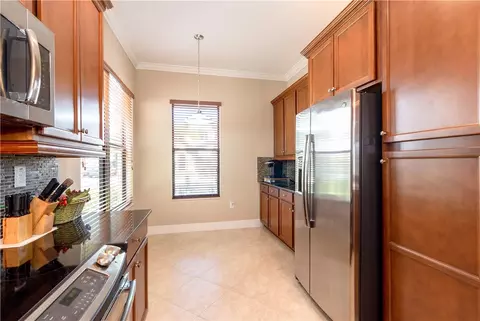 3334 W 97th St, Hialeah, FL 33018 photo 4
