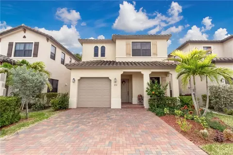 3334 W 97th St, Hialeah, FL 33018 photo 1