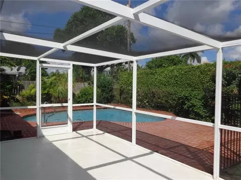 2261 NE 37th St, Lighthouse Point, FL 33064 photo 2