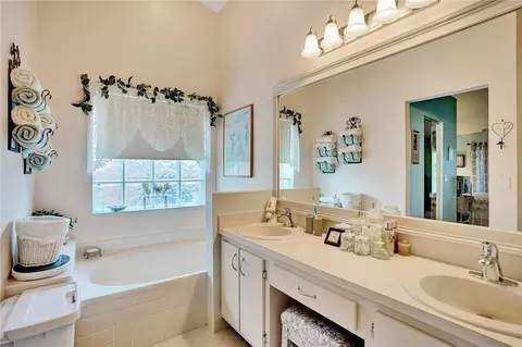6400 Harbor Bnd, Margate, FL 33063 photo 22