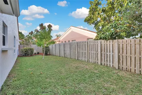 6400 Harbor Bnd, Margate, FL 33063 photo 31