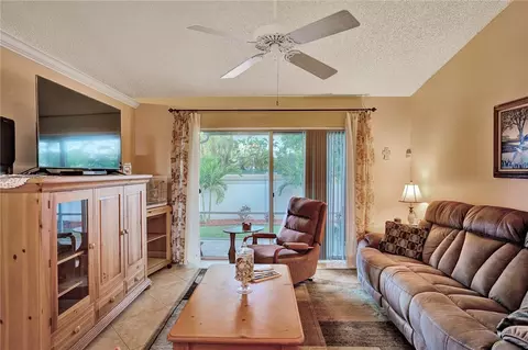 6400 Harbor Bnd, Margate, FL 33063 photo 6