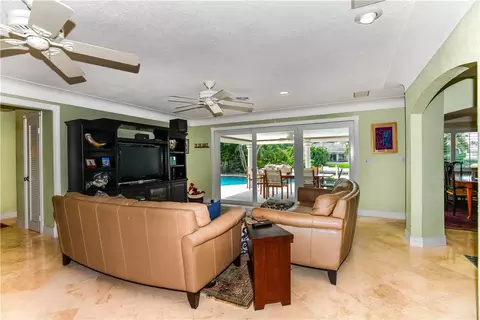 2260 NE 30th St, Lighthouse Point, FL 33064 photo 11