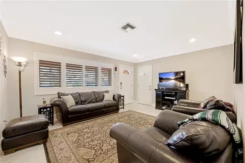 241 SE 3rd St, Pompano Beach, FL 33060 photo 8
