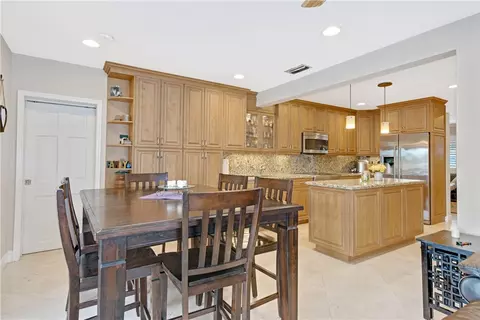 241 SE 3rd St, Pompano Beach, FL 33060 photo 12