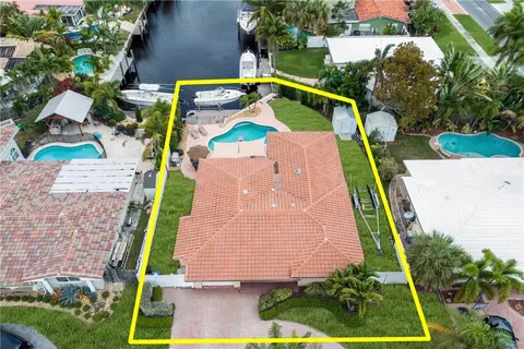 241 SE 3rd St, Pompano Beach, FL 33060 photo 28