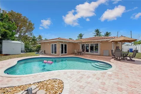 241 SE 3rd St, Pompano Beach, FL 33060 photo 48