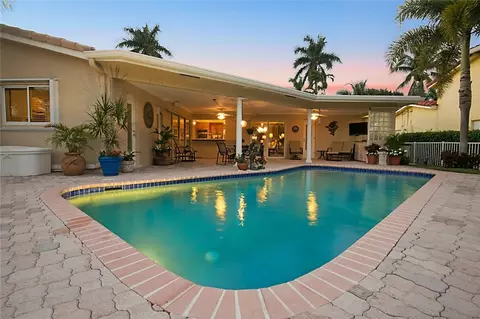 2702 NE 3rd St, Pompano Beach, FL 33062 photo 30