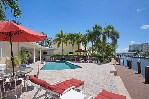 2702 NE 3rd St, Pompano Beach, FL 33062 photo 25
