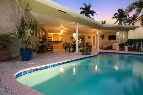 2702 NE 3rd St, Pompano Beach, FL 33062 photo 31