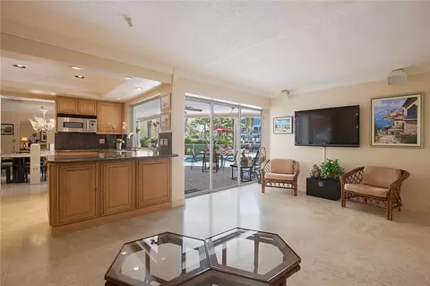 2702 NE 3rd St, Pompano Beach, FL 33062 photo 17
