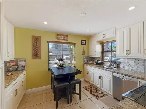 6209 Mohawk Ter, Margate, FL 33063 photo 4