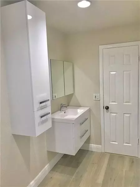 941 SW 68th Ave, North Lauderdale, FL 33068 photo 6