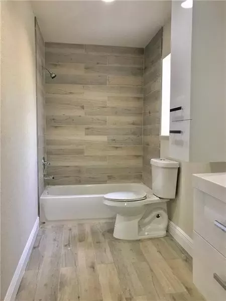 941 SW 68th Ave, North Lauderdale, FL 33068 photo 7