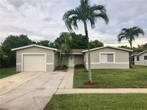 941 SW 68th Ave, North Lauderdale, FL 33068 photo 1