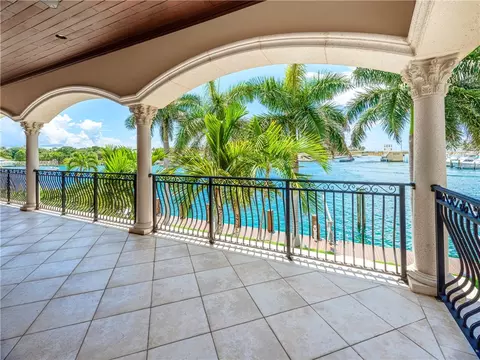 2742 NE 24th St, Lighthouse Point, FL 33064 photo 9