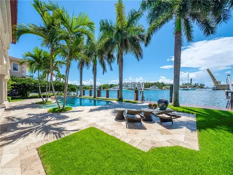 2742 NE 24th St, Lighthouse Point, FL 33064 photo 2