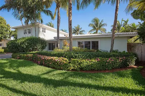 2321 NE 45th St, Lighthouse Point, FL 33064 photo 1