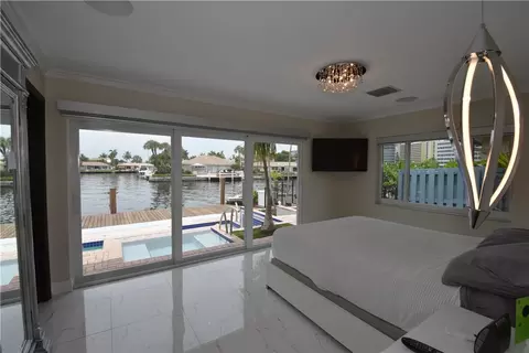 2761 NE 3rd St, Pompano Beach, FL 33062 photo 18