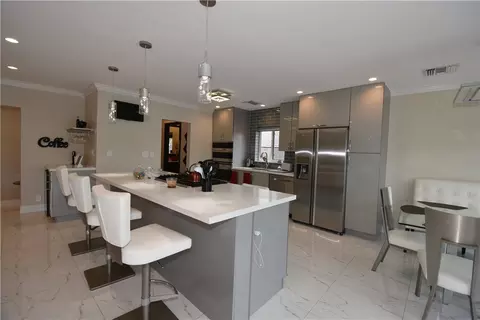 2761 NE 3rd St, Pompano Beach, FL 33062 photo 13