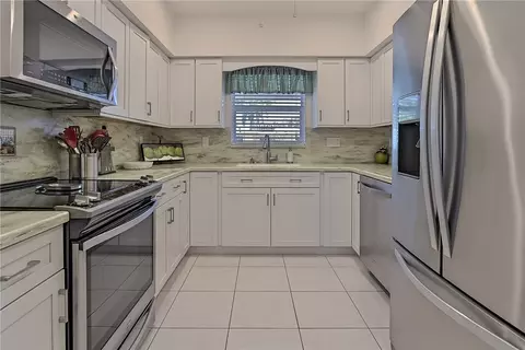 2265 NE 37th Ct, Lighthouse Point, FL 33064 photo 3