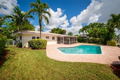 268 SE 3rd Ter, Pompano Beach, FL 33060 photo 6