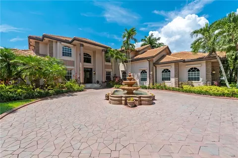 3845 Windmill Lakes Rd, Weston, FL 33332 photo 1