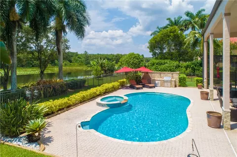 3845 Windmill Lakes Rd, Weston, FL 33332 photo 2