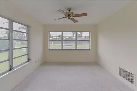 140 SE 3rd St, Pompano Beach, FL 33060 photo 16