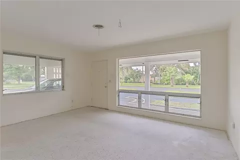 140 SE 3rd St, Pompano Beach, FL 33060 photo 4