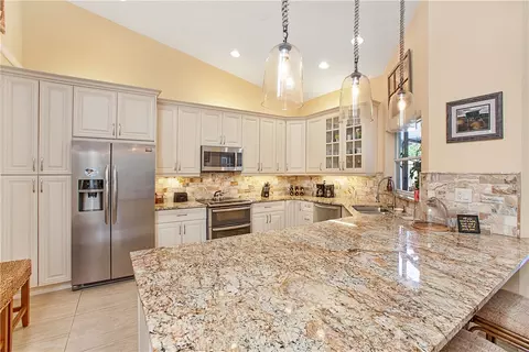6566 Windsor Dr, Parkland, FL 33067 photo 3