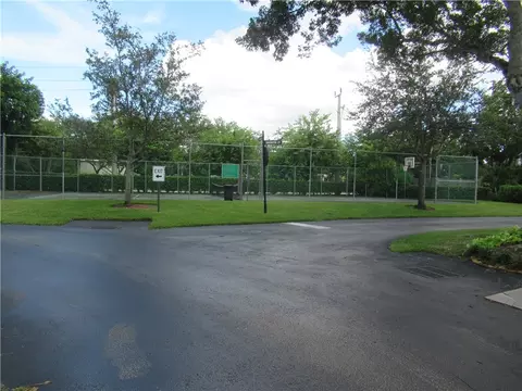 6566 Windsor Dr, Parkland, FL 33067 photo 21