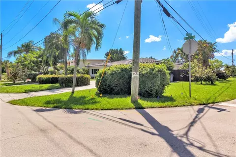 1500 SE 3rd St, Pompano Beach, FL 33060 photo 8