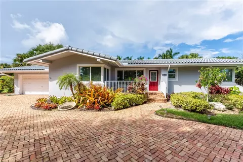 2613 NE 27th St, Lighthouse Point, FL 33064 photo 2